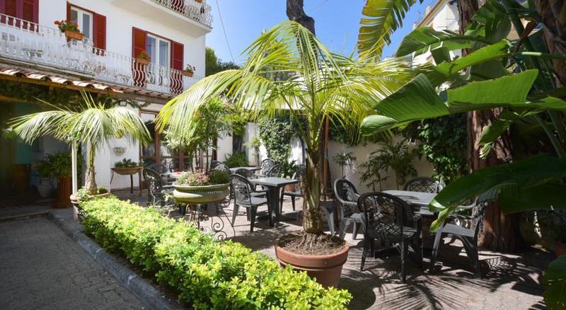 Charme Hotel La Villa Tina Искья Экстерьер фото