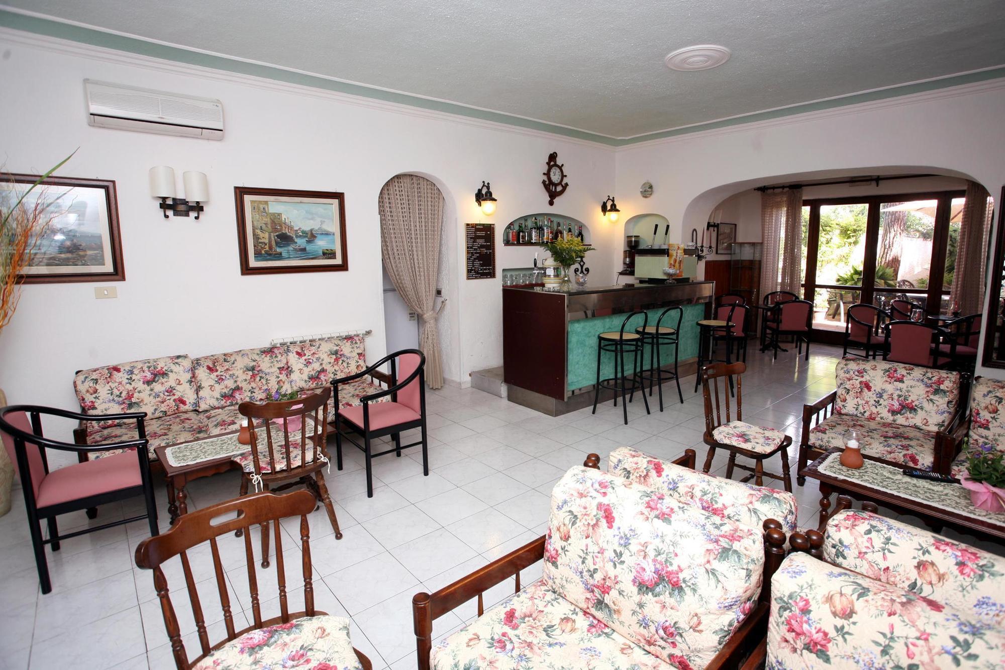 Charme Hotel La Villa Tina Искья Экстерьер фото