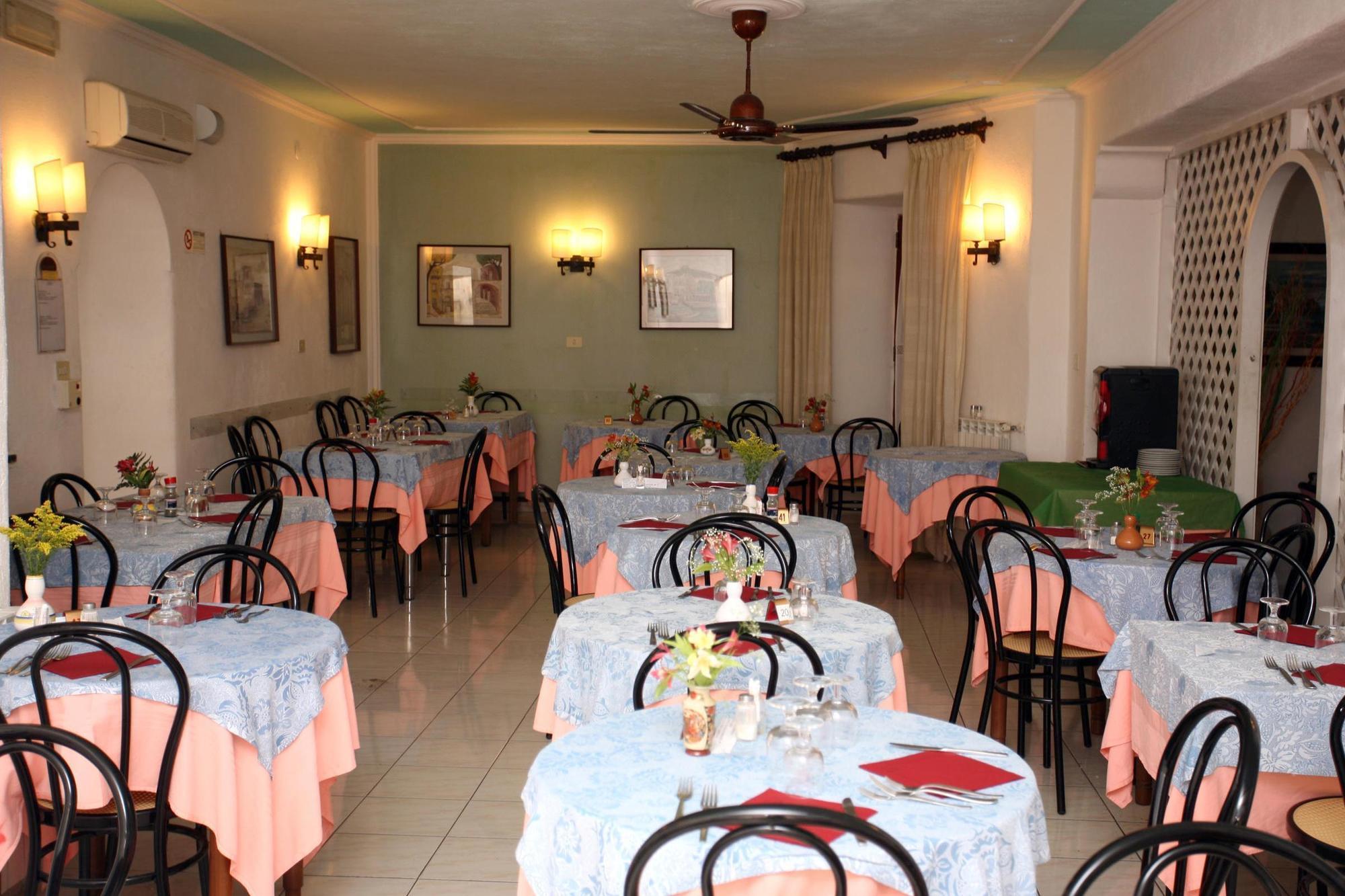 Charme Hotel La Villa Tina Искья Экстерьер фото