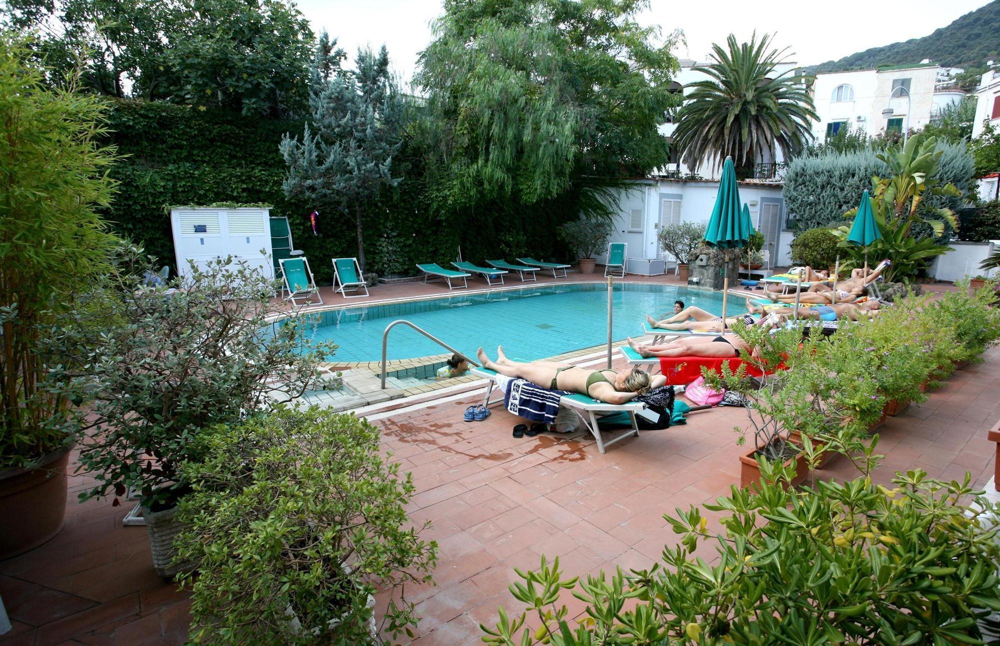 Charme Hotel La Villa Tina Искья Экстерьер фото