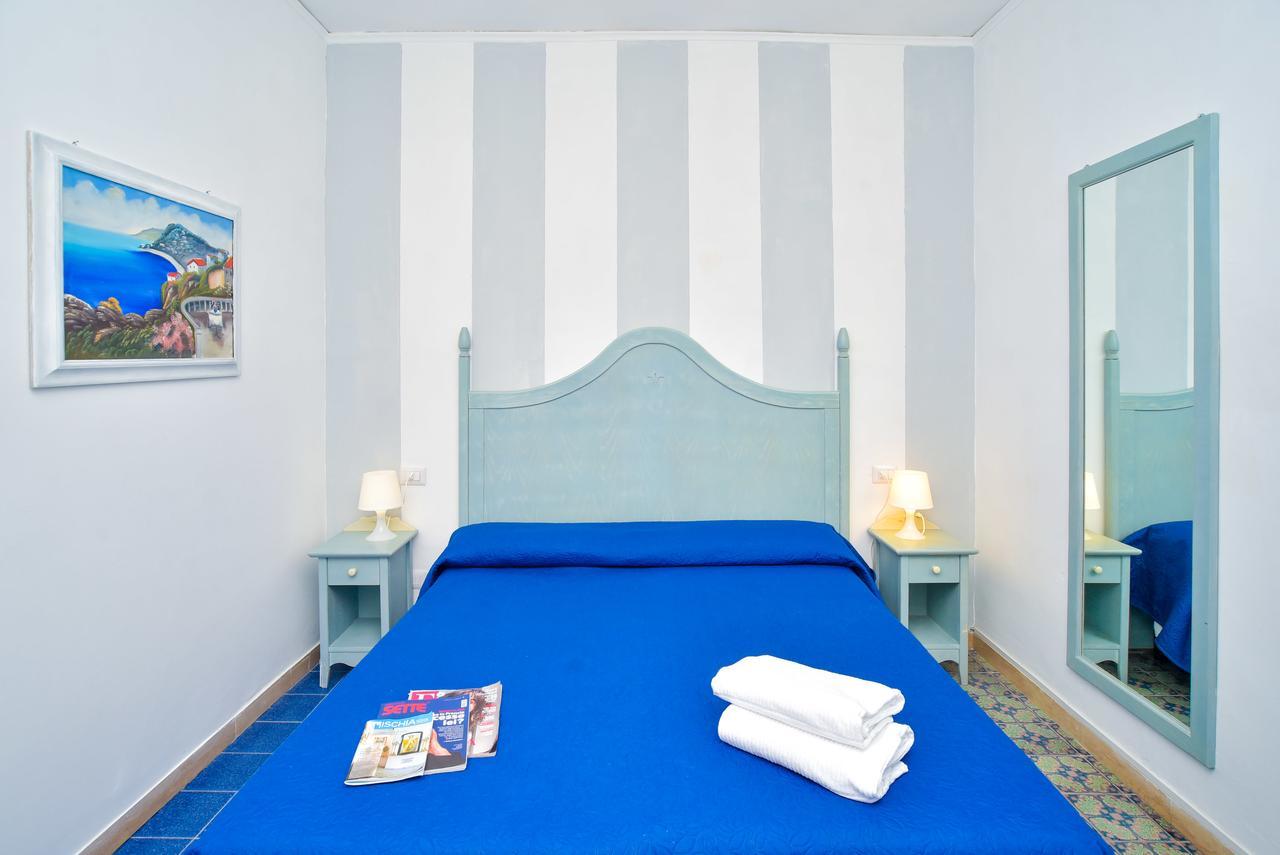 Charme Hotel La Villa Tina Искья Экстерьер фото
