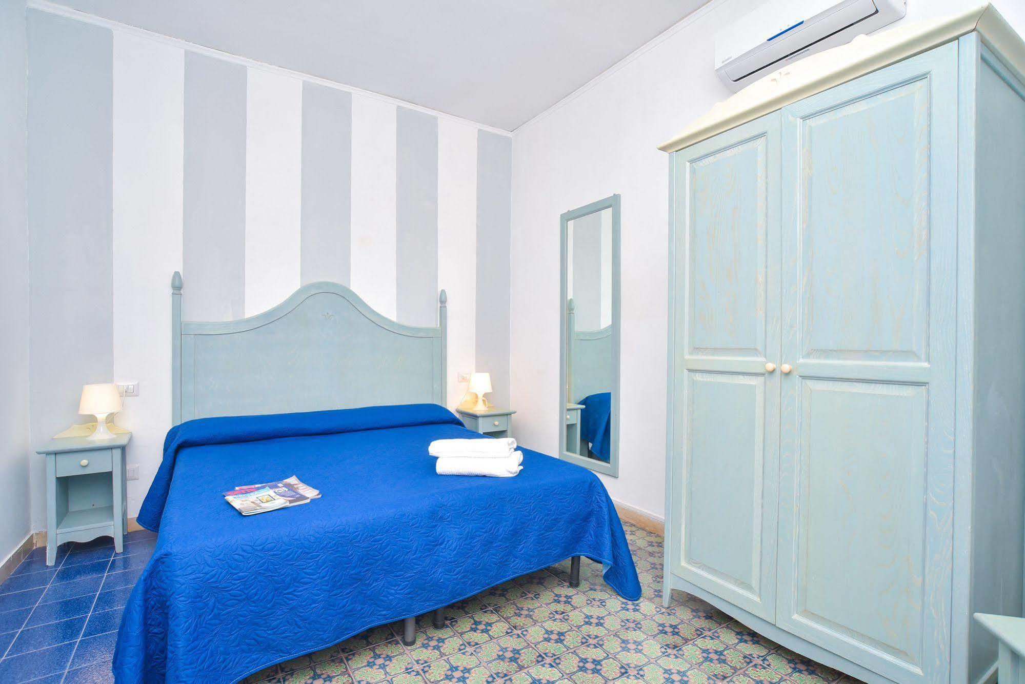 Charme Hotel La Villa Tina Искья Экстерьер фото